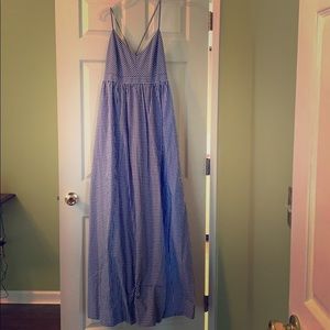 Super cute gingham long adjustable sundress